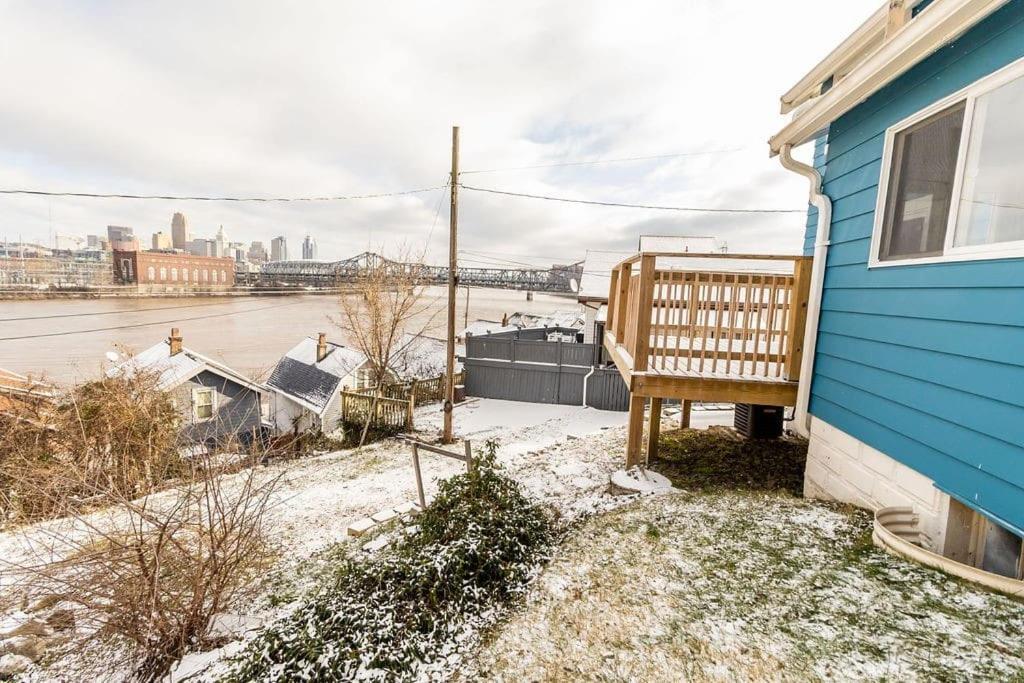 Cozy Riverfront Bungalow With Stunning Views Covington Esterno foto
