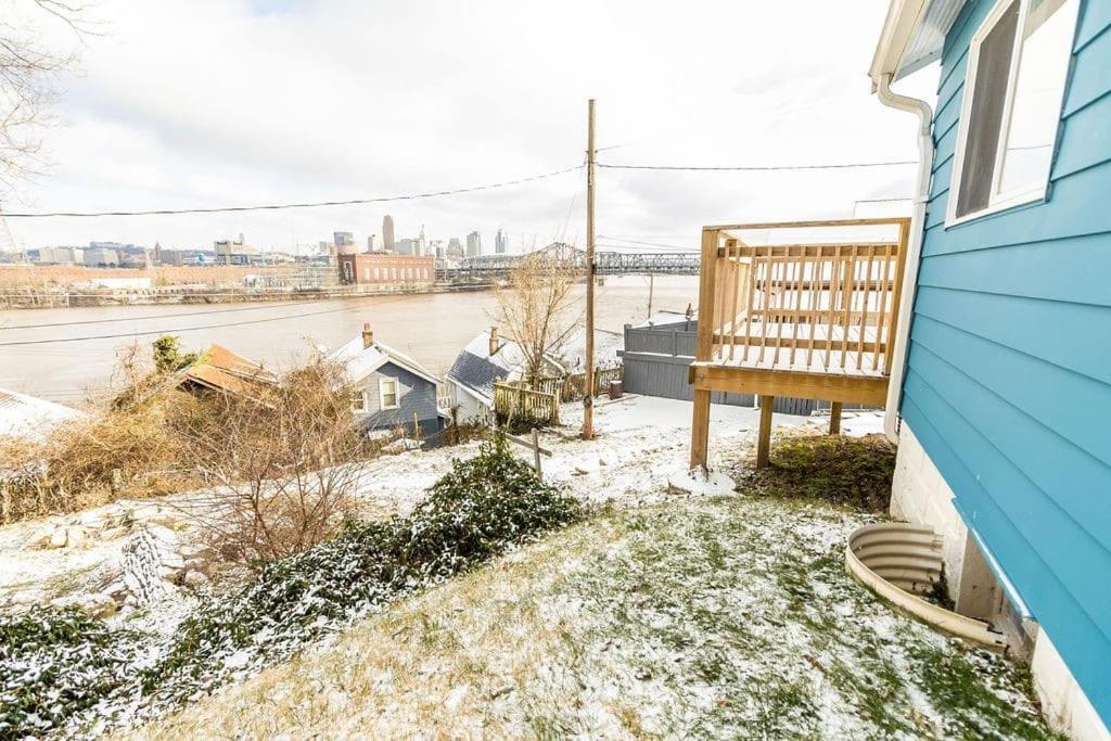 Cozy Riverfront Bungalow With Stunning Views Covington Esterno foto