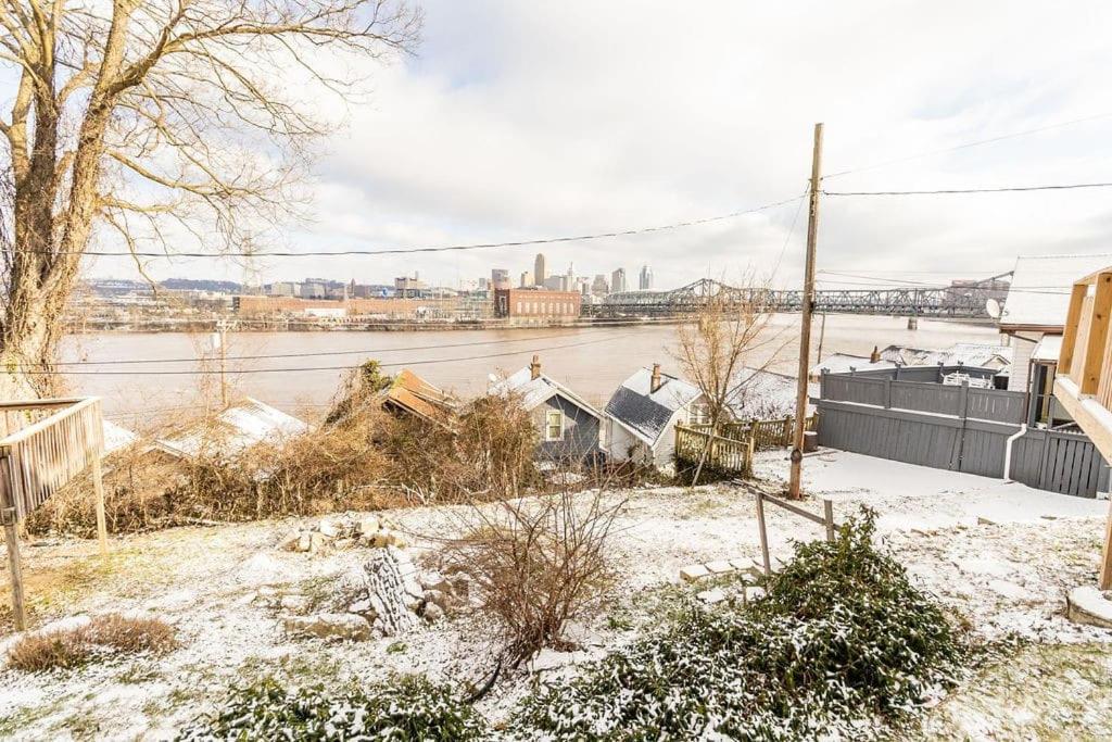 Cozy Riverfront Bungalow With Stunning Views Covington Esterno foto