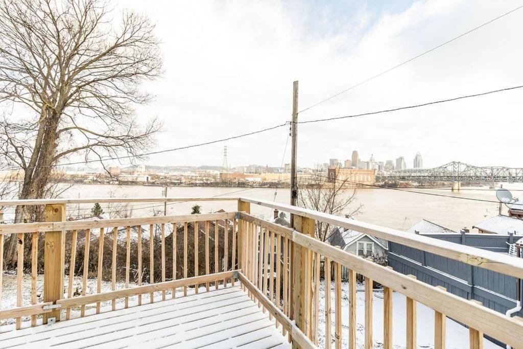 Cozy Riverfront Bungalow With Stunning Views Covington Esterno foto